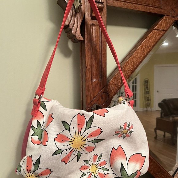 ED HARDY Handbag - NWT - Double Fold - 2 Different - Picture 2 of 5